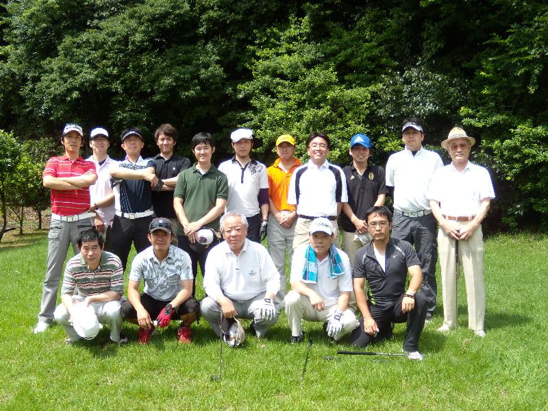 http://www.gogyofuku.co.jp/kan/entryimg/20100704gogyofuku_golf01.jpg